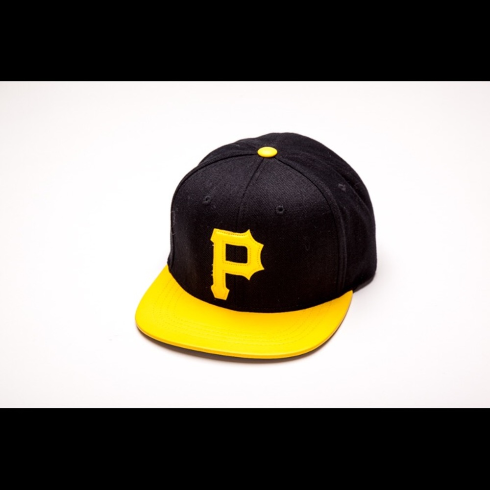 MLB Phillies Snap back